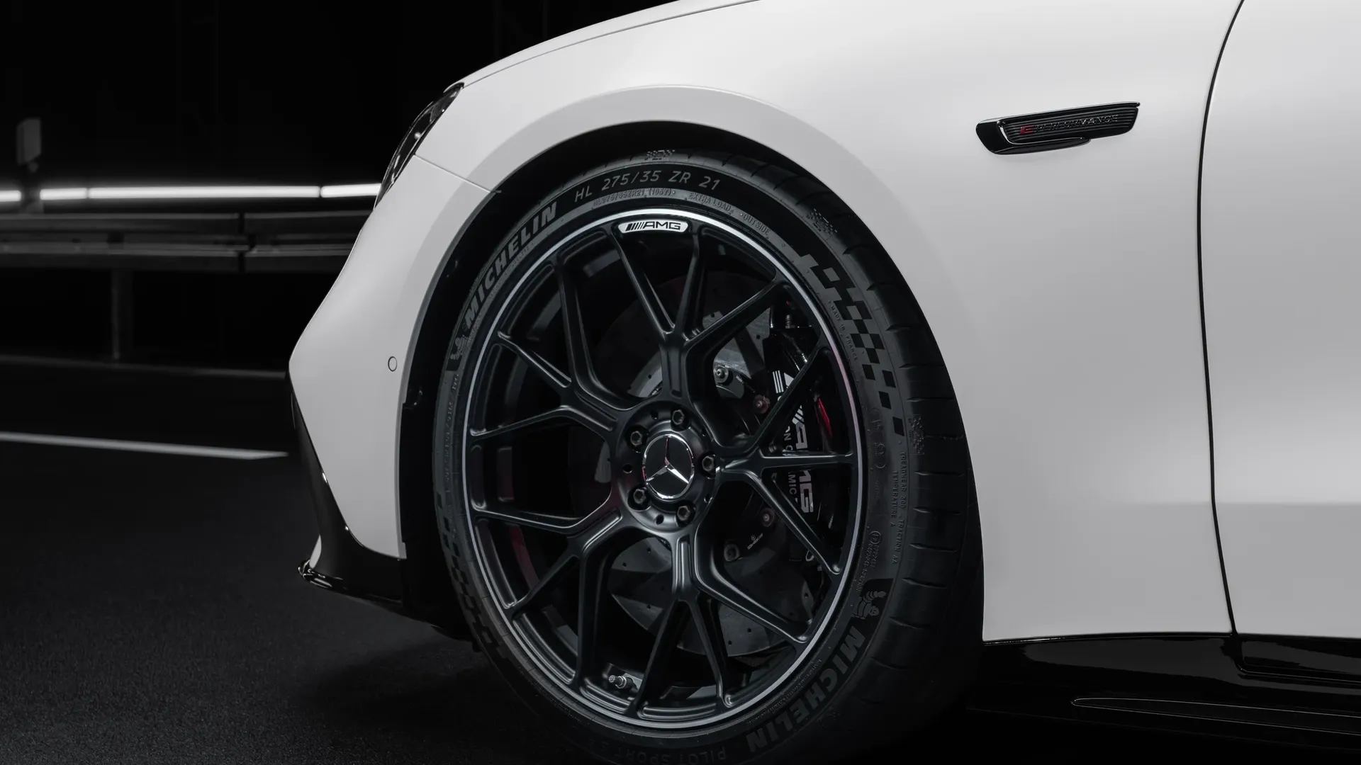 Elettronauti - Mercedes AMG GT