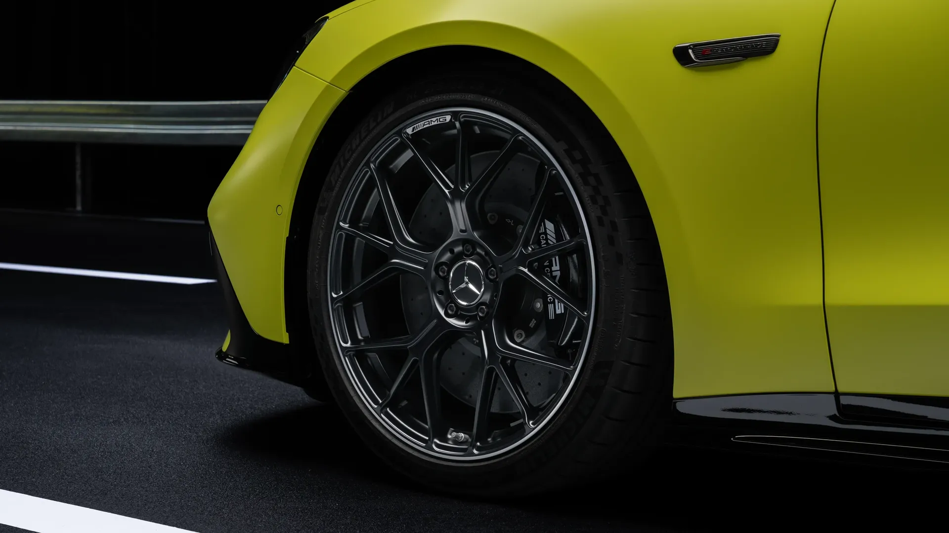 Elettronauti - Mercedes AMG GT