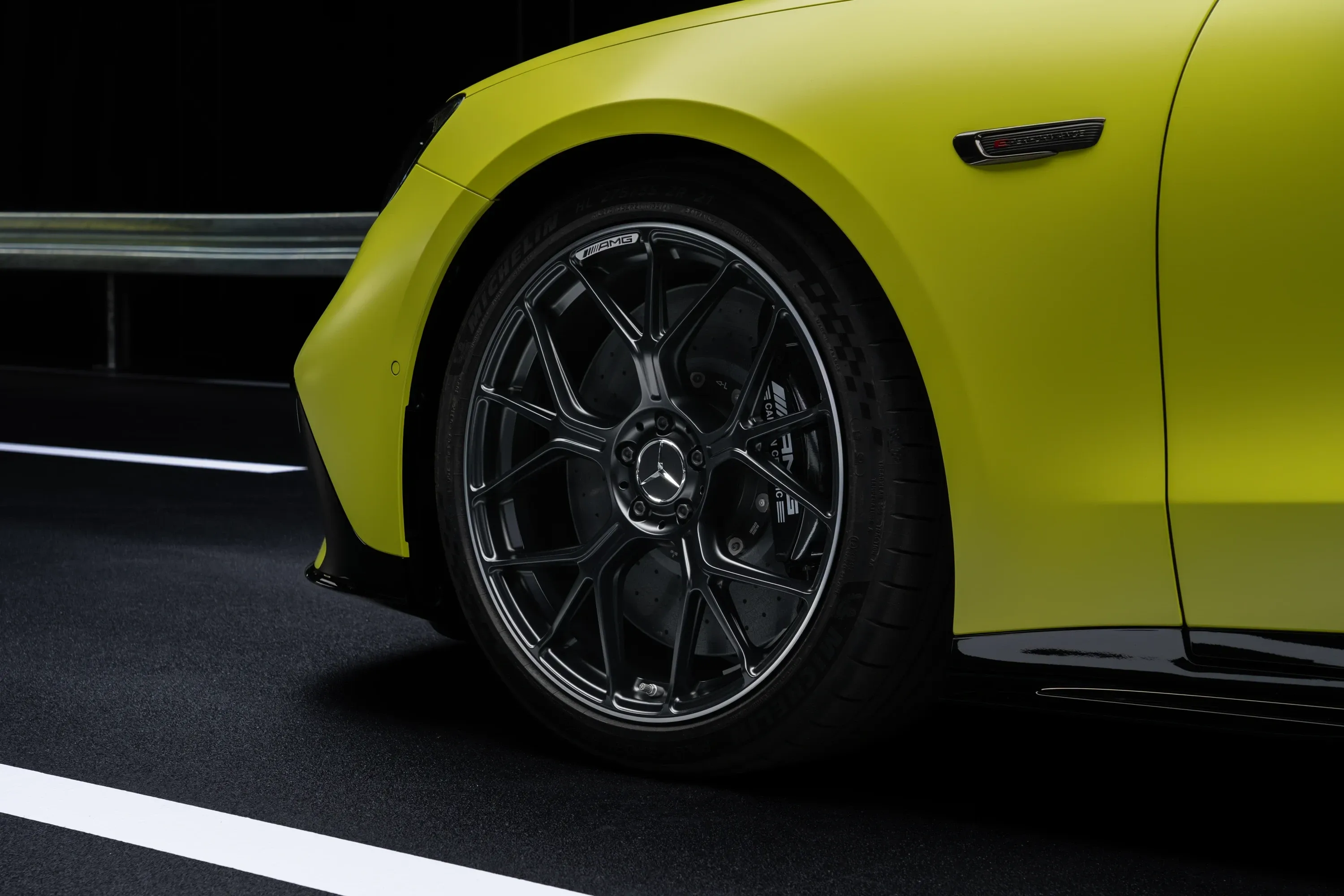 Elettronauti - Mercedes AMG GT