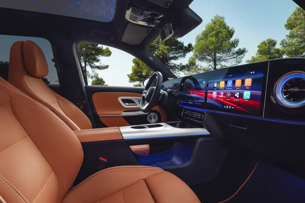 Elettronauti - Mercedes-Benz EQB 250+ - Sedili - Sedili anteriori