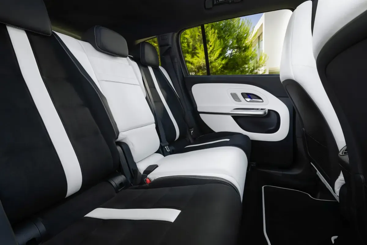 Elettronauti - Mercedes-Benz EQB 250+ - Nero - Sedili - Sedili posteriori