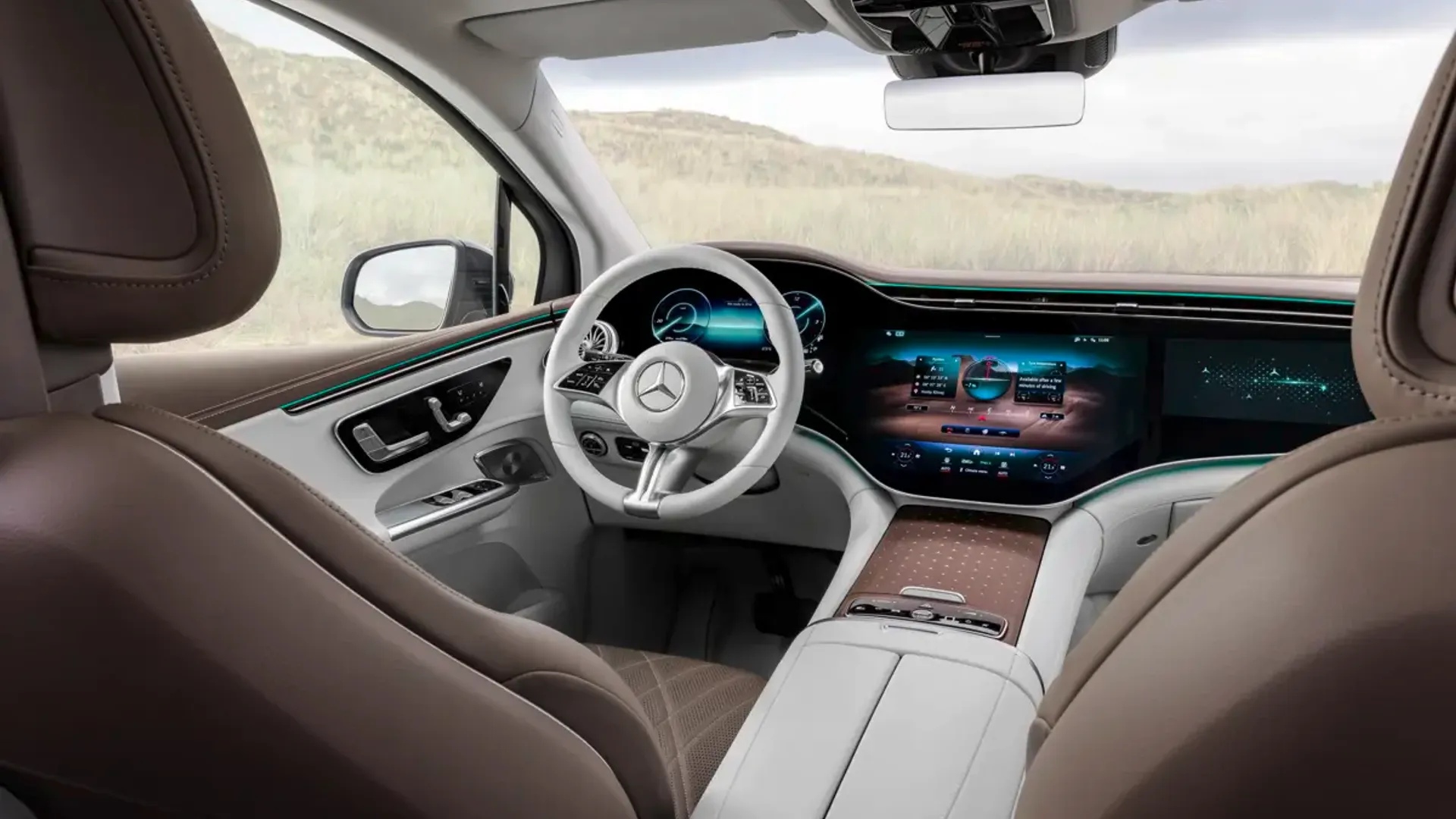 Elettronauti - Mercedes-Benz EQE SUV 350 4MATIC - Plancia - Vista della plancia