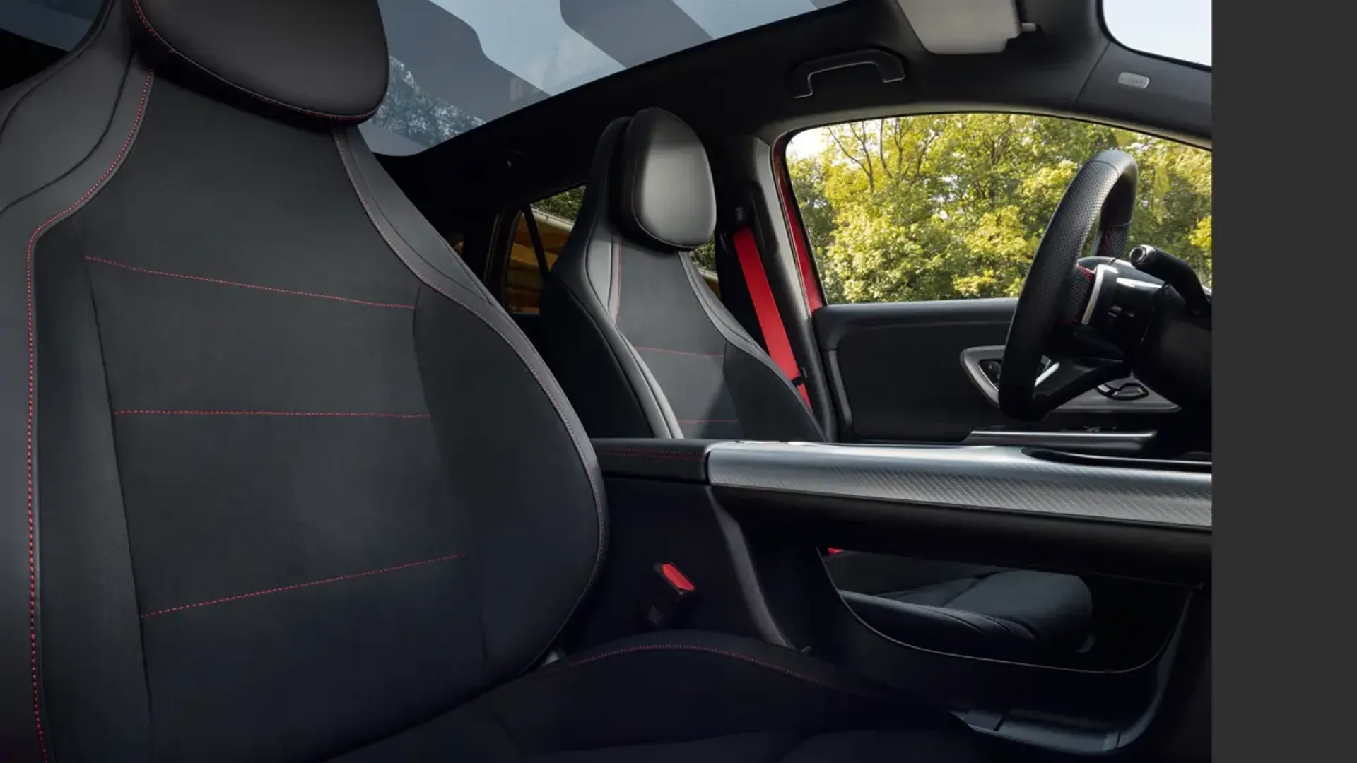 Elettronauti - Mercedes-Benz GLA 200 - Blu - Esterno - Vista anteriore a tre quarti