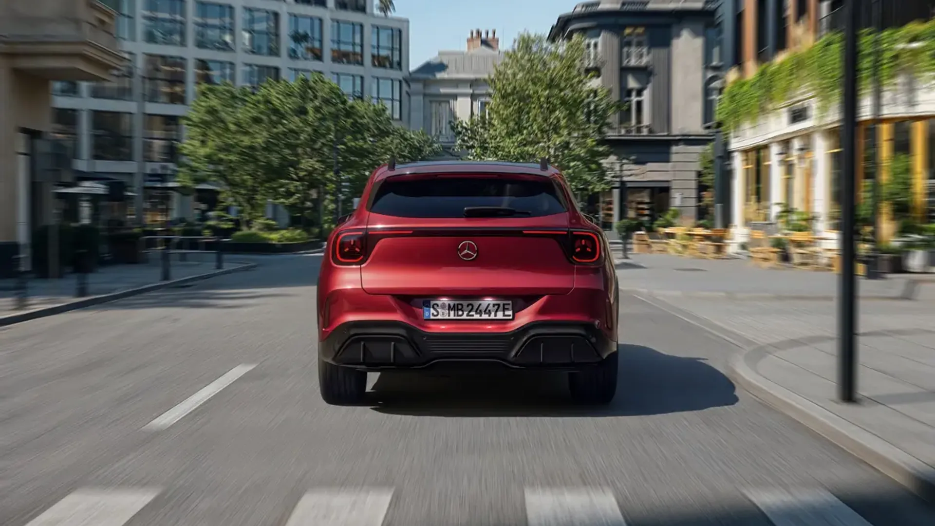 Elettronauti - Mercedes-Benz GLA 200 - Grigio - Esterno - Vista anteriore a tre quarti