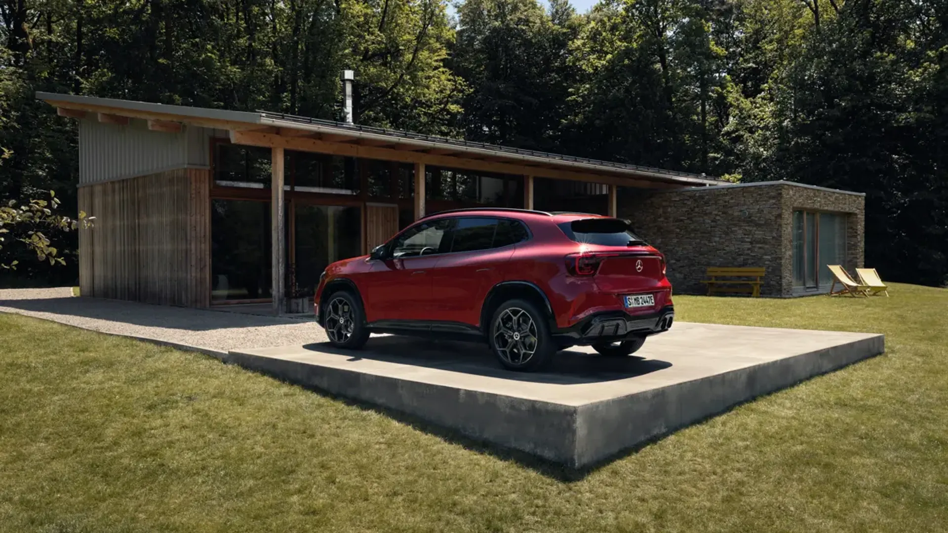 Elettronauti - Mercedes-Benz GLA 200 - Grigio - Esterno - Vista anteriore a tre quarti