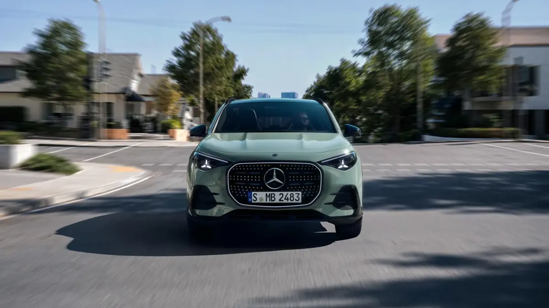 Elettronauti - Mercedes-Benz GLA 200 - Bianco - Esterno - Vista anteriore a tre quarti