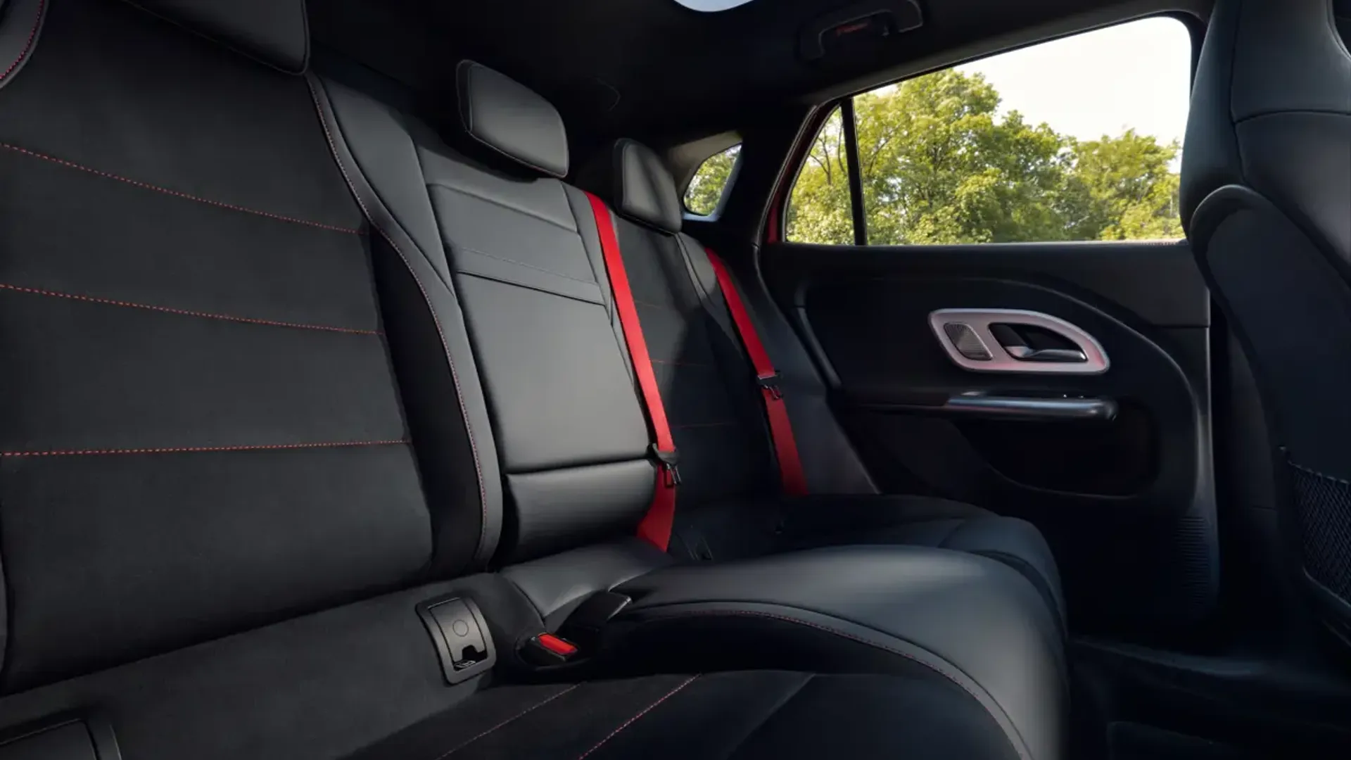 Elettronauti - Mercedes-Benz GLA 200 - Nero - Sedili - Sedili posteriori
