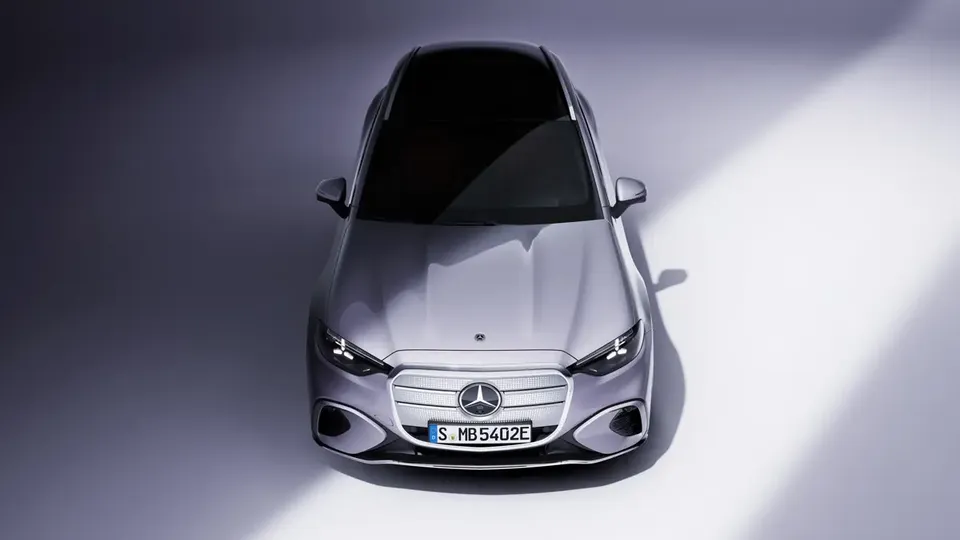 Elettronauti - Mercedes-Benz GLC 300 4MATIC - Grigio - Esterno - Vista anteriore a tre quarti