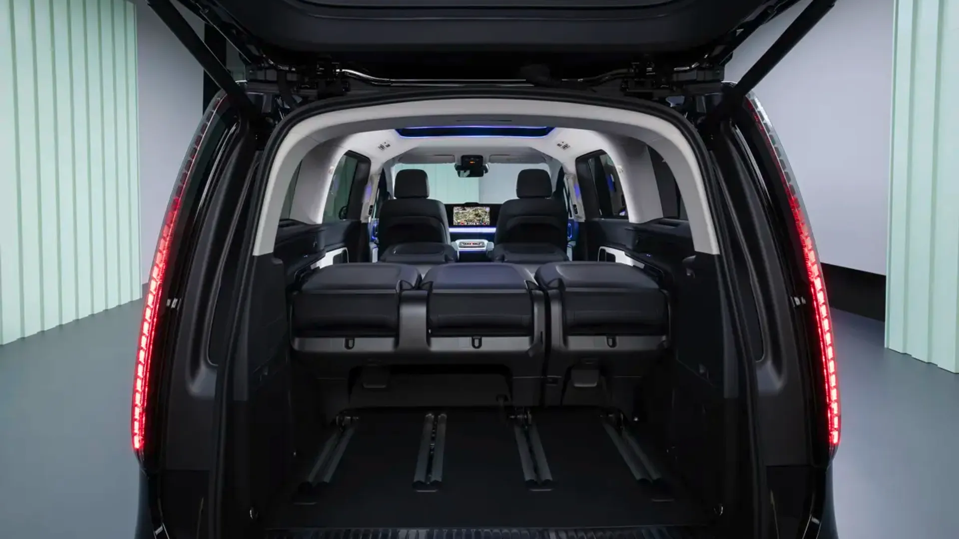 Elettronauti - Mercedes-Benz VLE 300 - Vano di carico - Bagagliaio