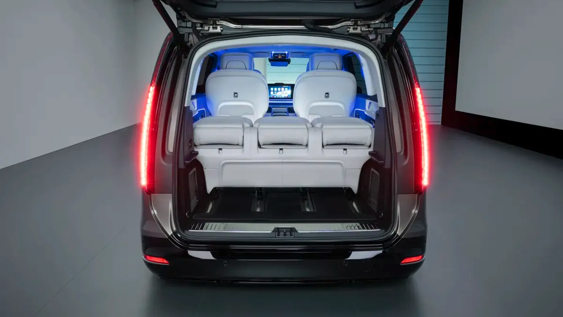 Elettronauti - Mercedes-Benz VLE 300 - Vano di carico - Bagagliaio