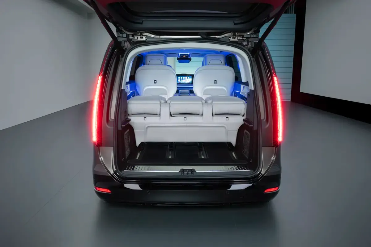 Elettronauti - Mercedes-Benz VLE 300 - Vano di carico - Bagagliaio