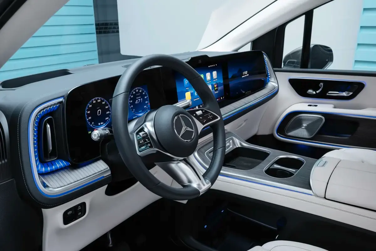 Elettronauti - Mercedes-Benz VLE 300 - Infotainment