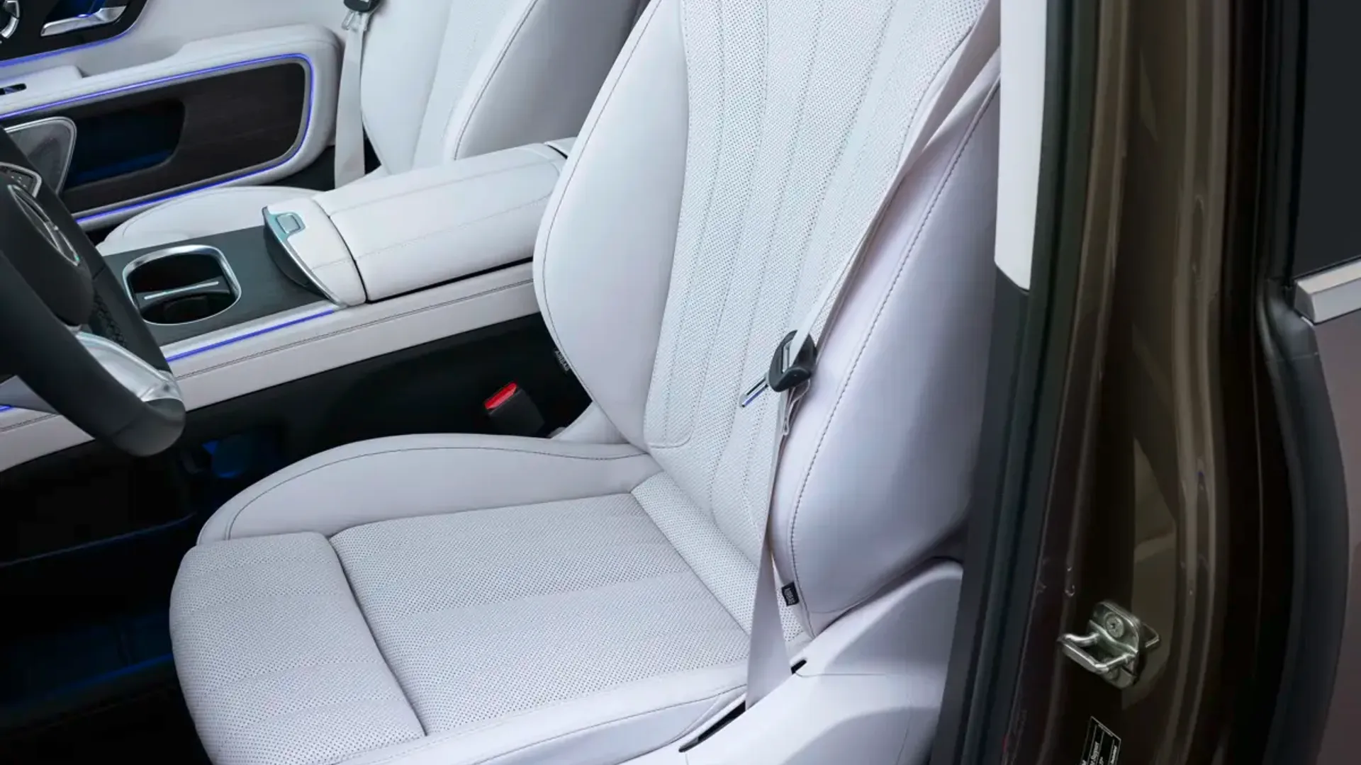 Elettronauti - Mercedes-Benz VLE 300 - Sedili - Sedili anteriori