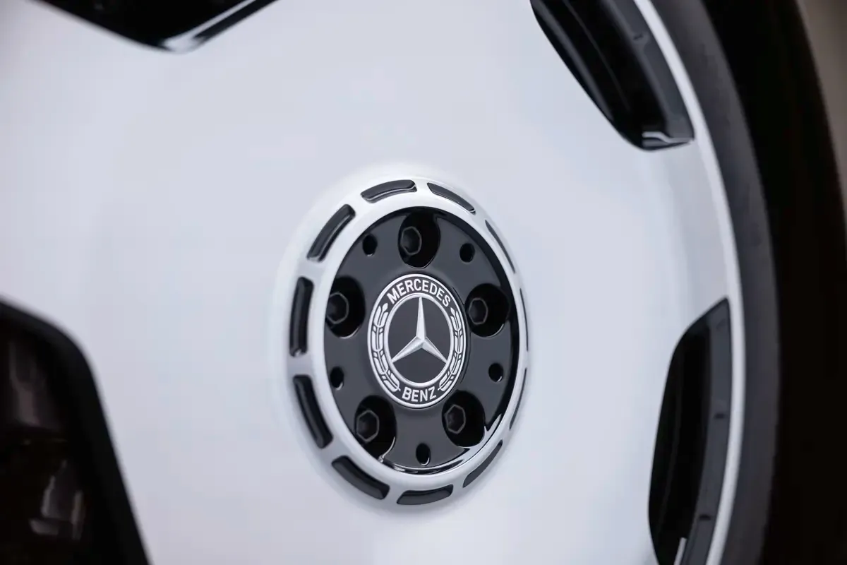 Elettronauti - Mercedes-Benz VLE 300 - Cerchio - Vista laterale