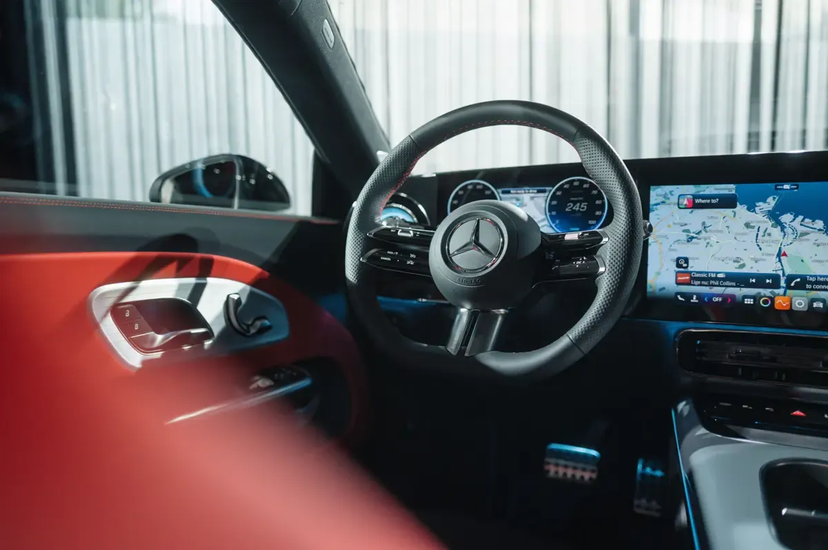 Elettronauti - Mercedes CLA 200 Shooting Brake - Plancia - Vista della plancia