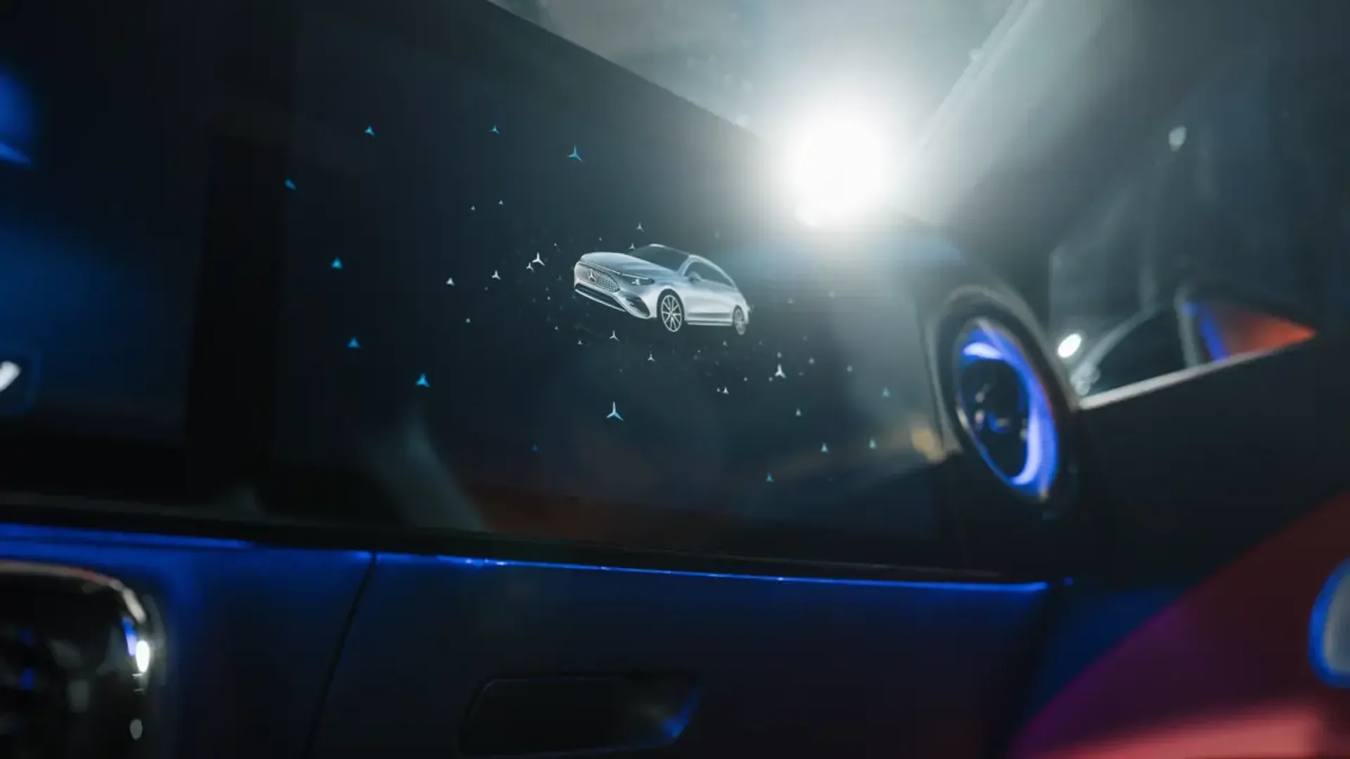 Elettronauti - Mercedes CLA 200 Shooting Brake - Argento - Esterno - Vista anteriore a tre quarti