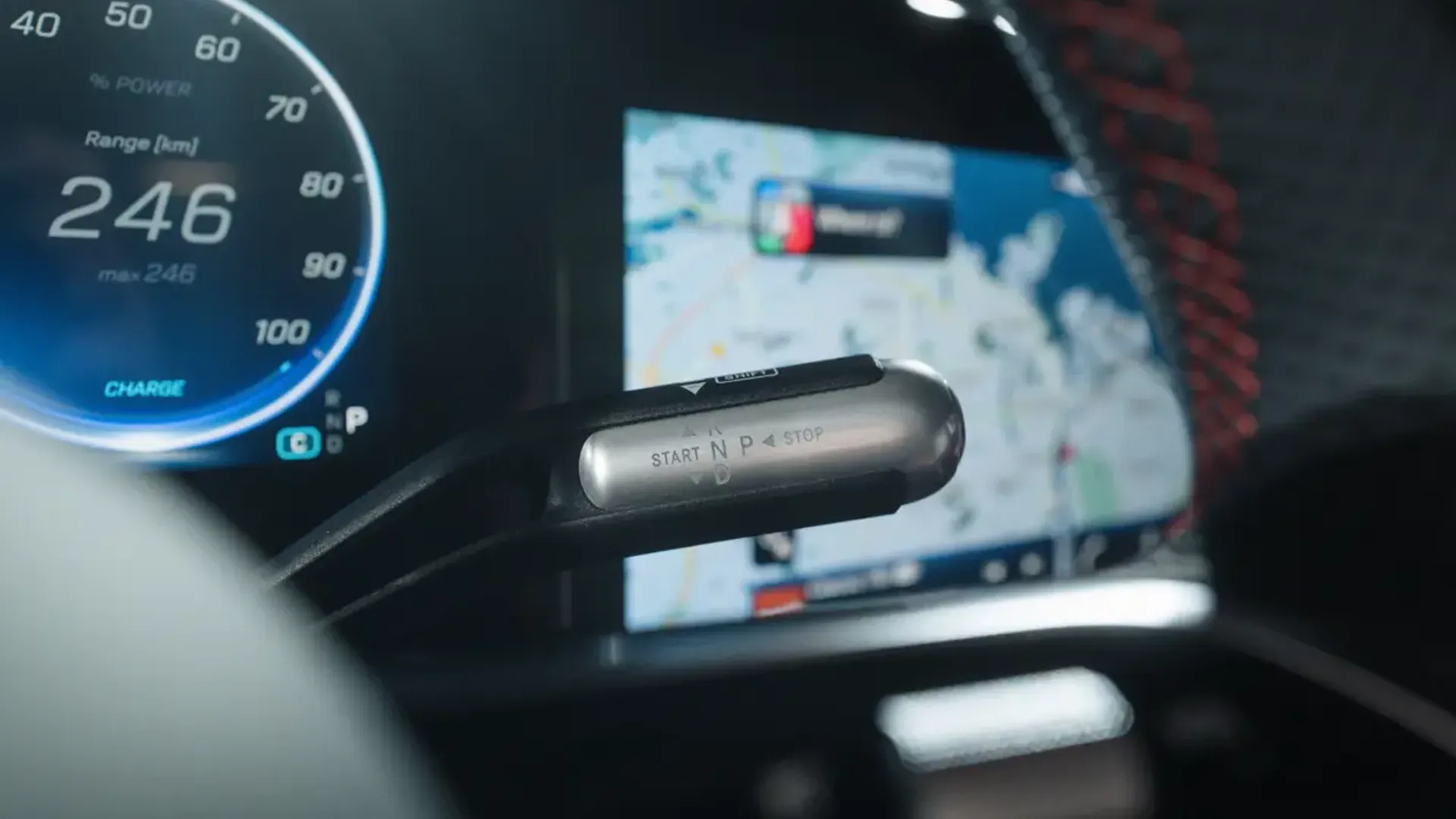 Elettronauti - Mercedes CLA 200 Shooting Brake - Argento - Esterno - Vista anteriore a tre quarti