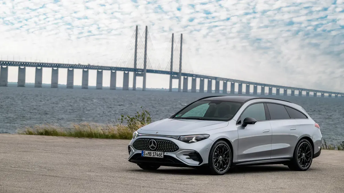 Elettronauti - Mercedes CLA 200 Shooting Brake - Bianco - Esterno - Vista anteriore a tre quarti