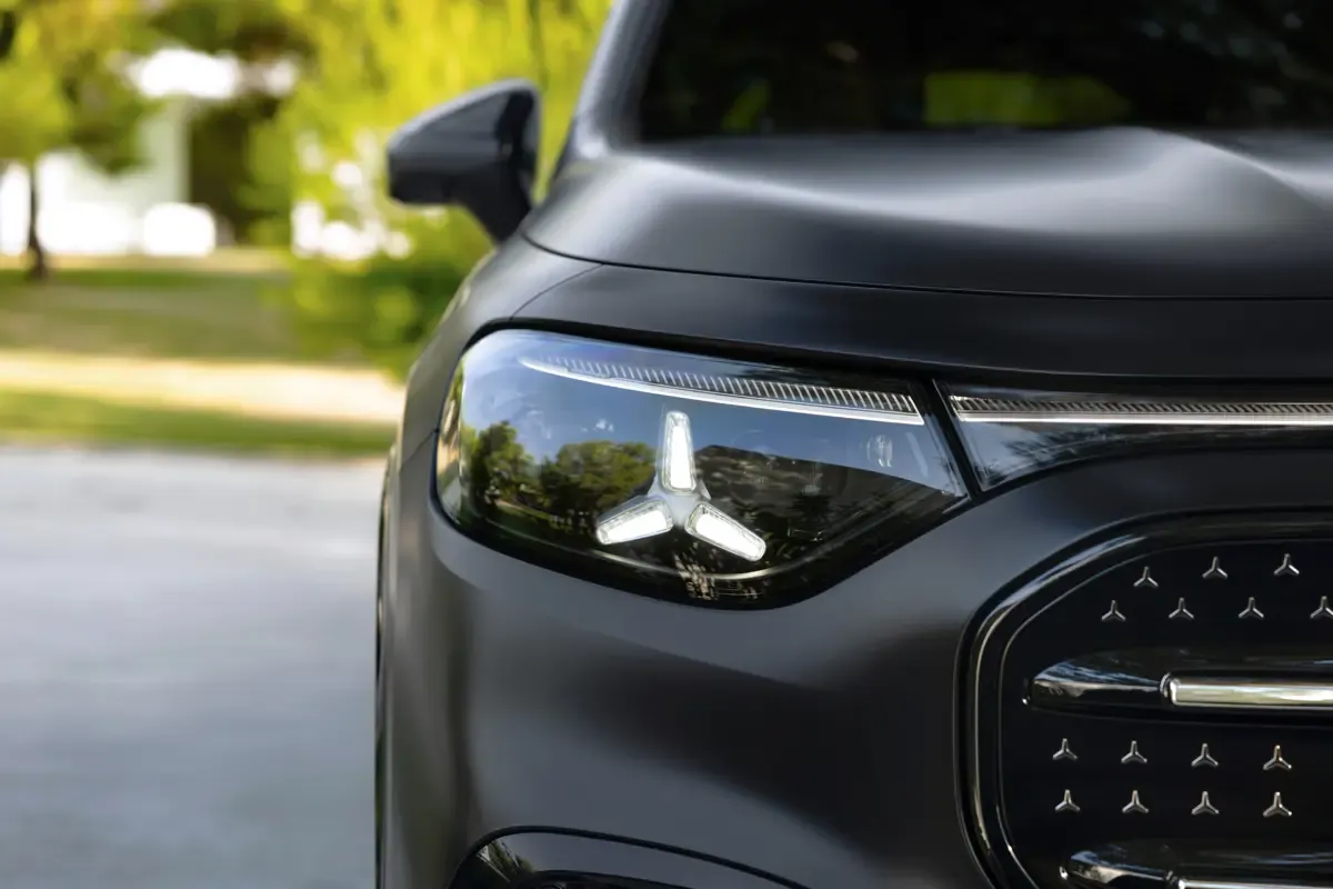 Elettronauti - Mercedes GLB 350 4MATIC - Esterno - Vista anteriore