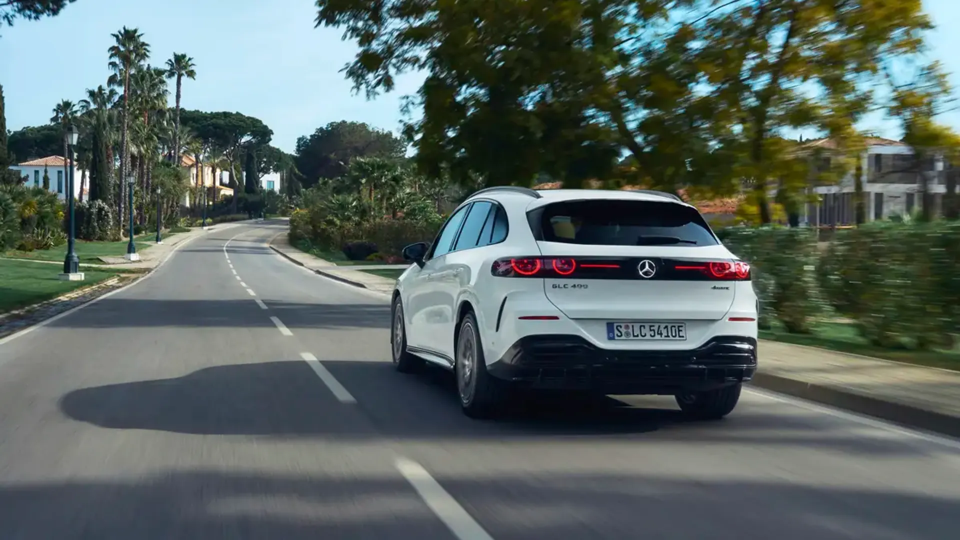 Elettronauti - Mercedes-Benz GLC 250 - Grigio - Esterno - Vista anteriore a tre quarti