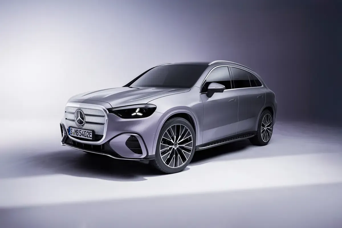 Elettronauti - Mercedes-Benz GLC 250 - Grigio - Esterno - Vista anteriore a tre quarti