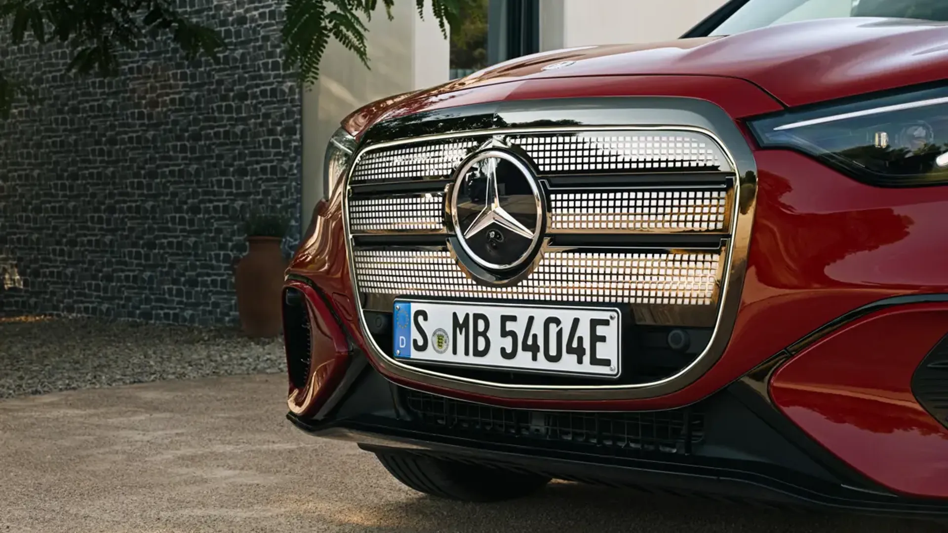 Elettronauti - Mercedes-Benz GLC 250 - Grigio - Esterno - Vista anteriore a tre quarti