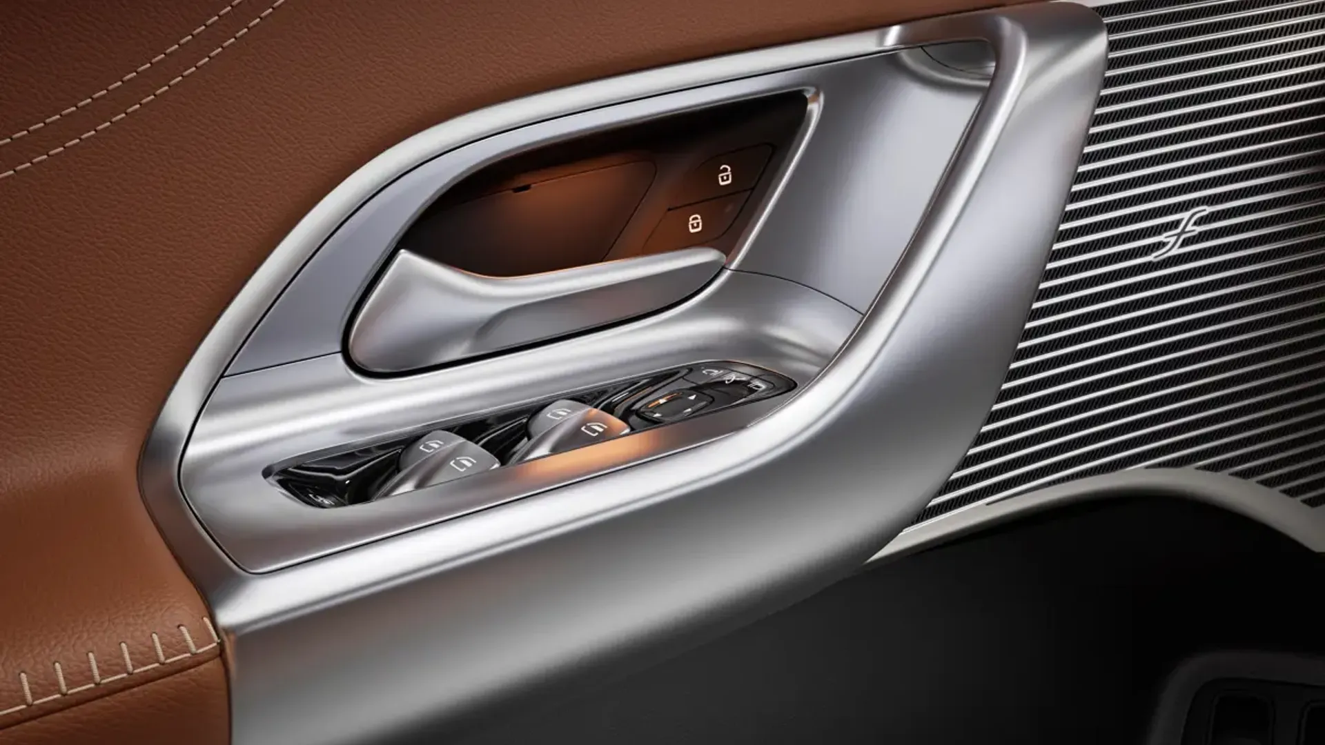 Elettronauti - Mercedes-Benz GLC 250 - Argento - Esterno - Vista anteriore a tre quarti