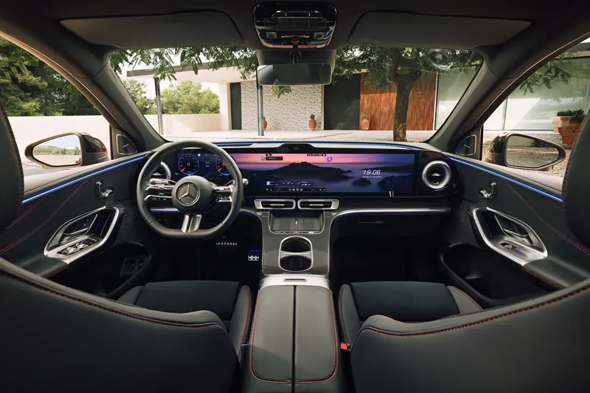 Elettronauti - Mercedes-Benz GLC 250 - Interni - Sedili anteriori