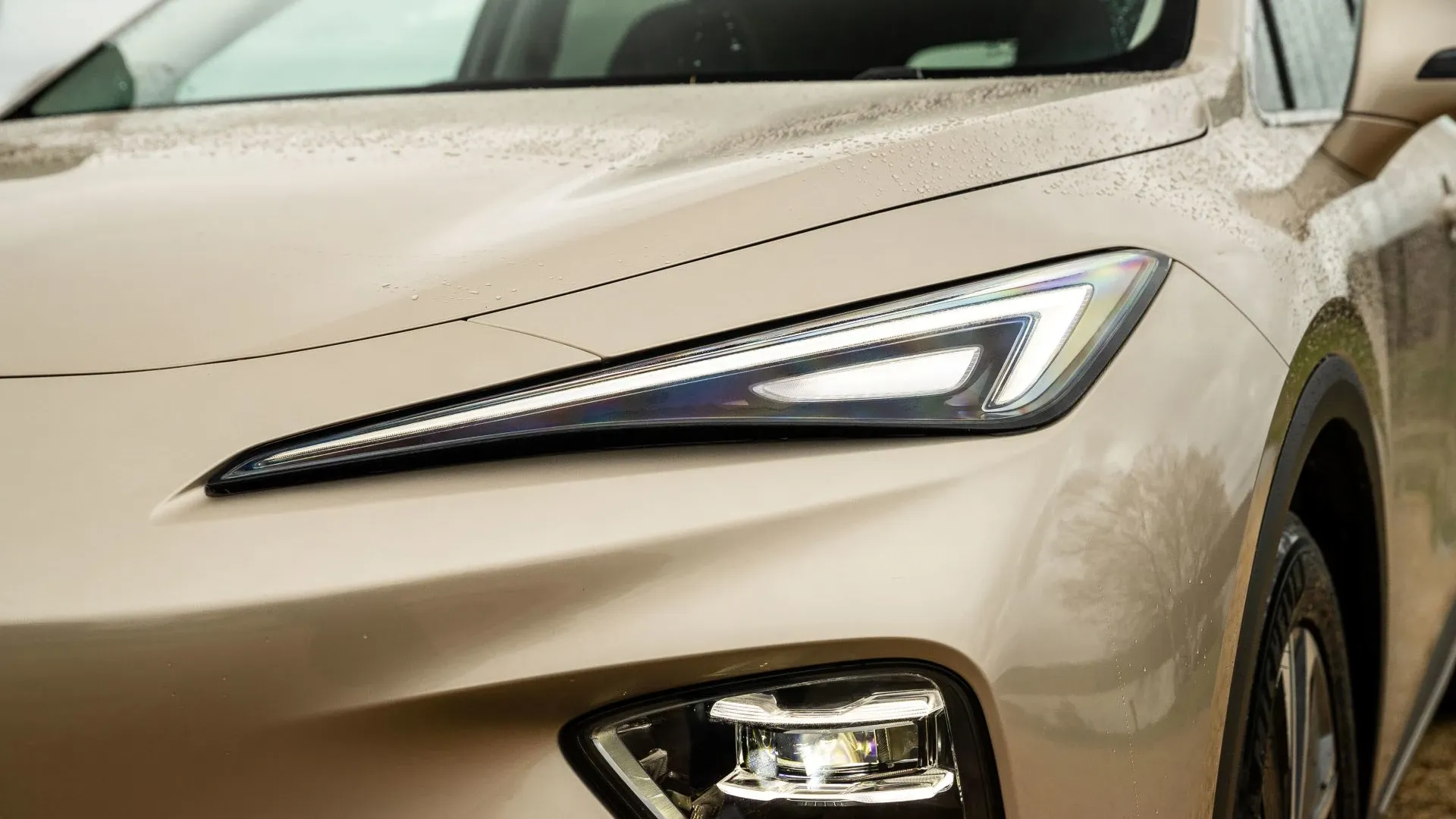 MG MGS6 EV AWD