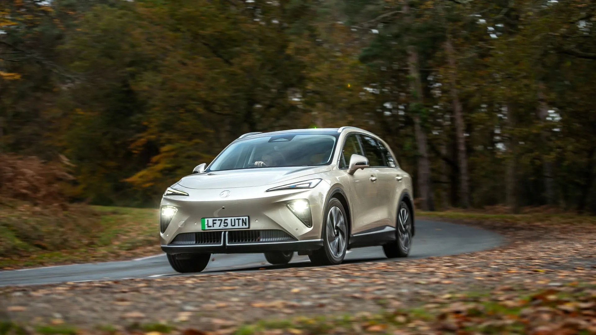 MG MGS6 EV AWD