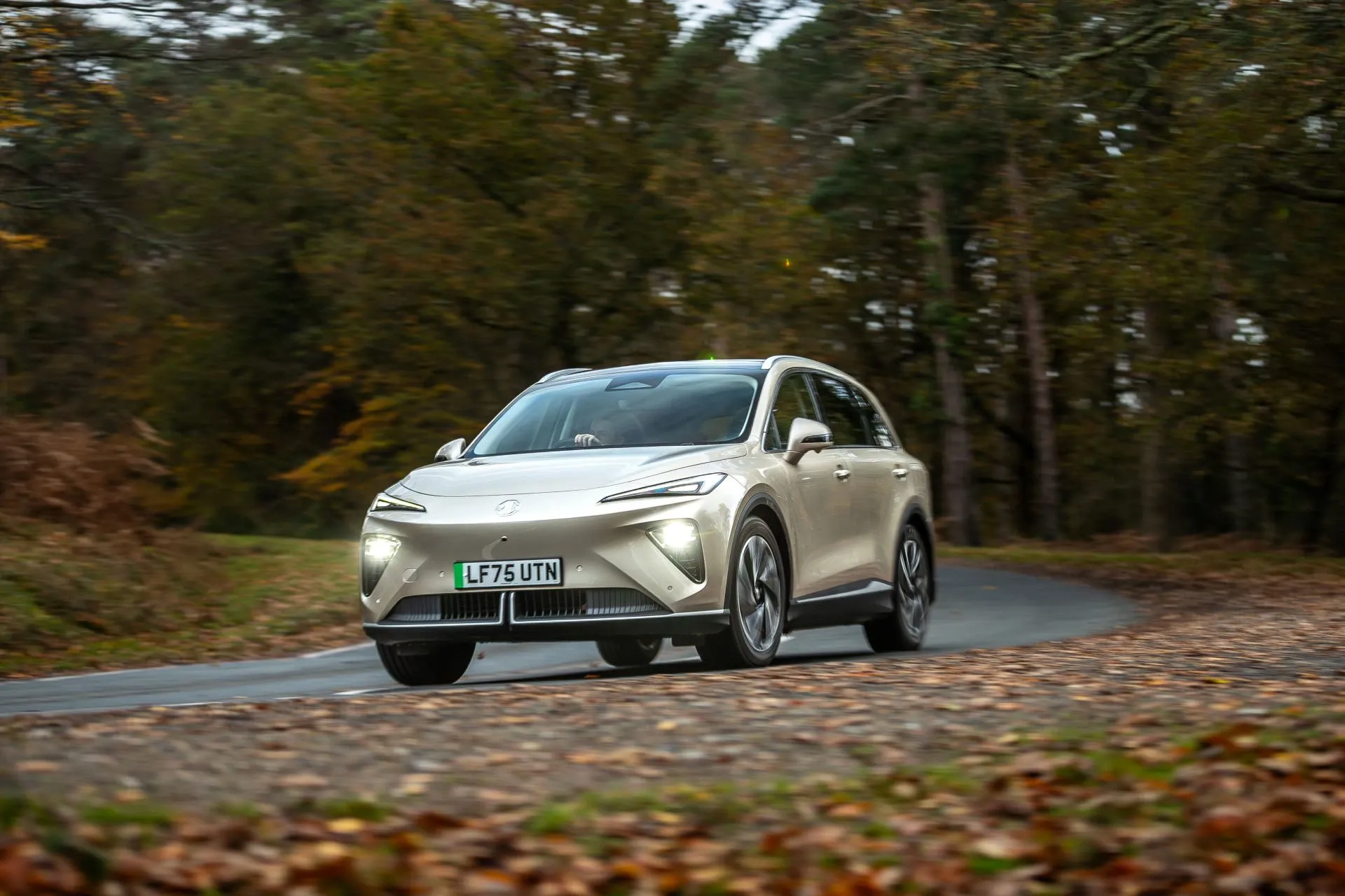 MG MGS6 EV AWD