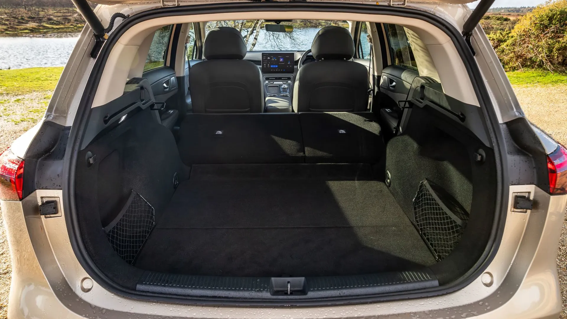 MG MGS6 EV AWD