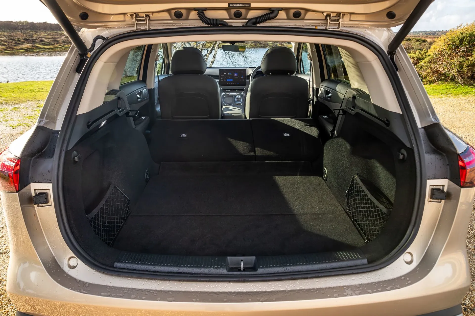 MG MGS6 EV AWD