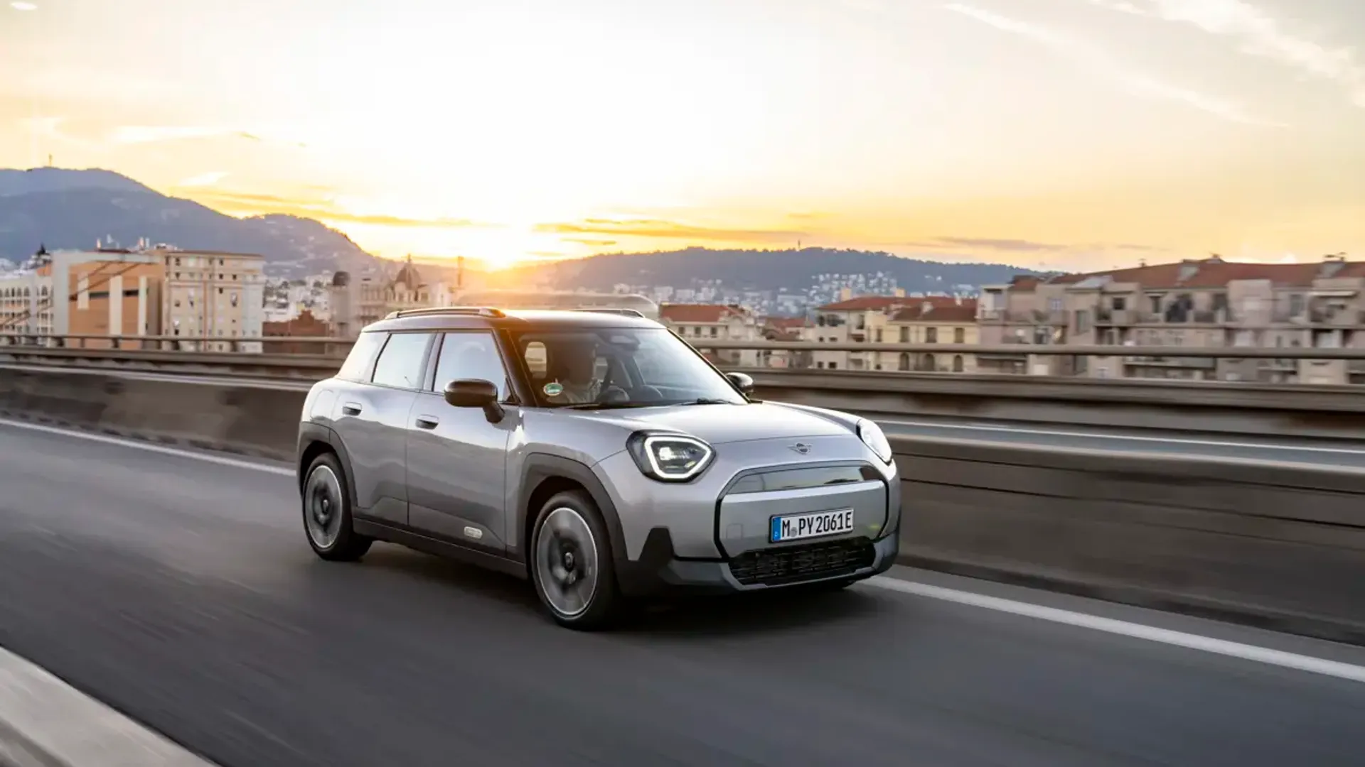 Elettronauti - Mini Aceman E - Blu - Esterno - Vista anteriore a tre quarti