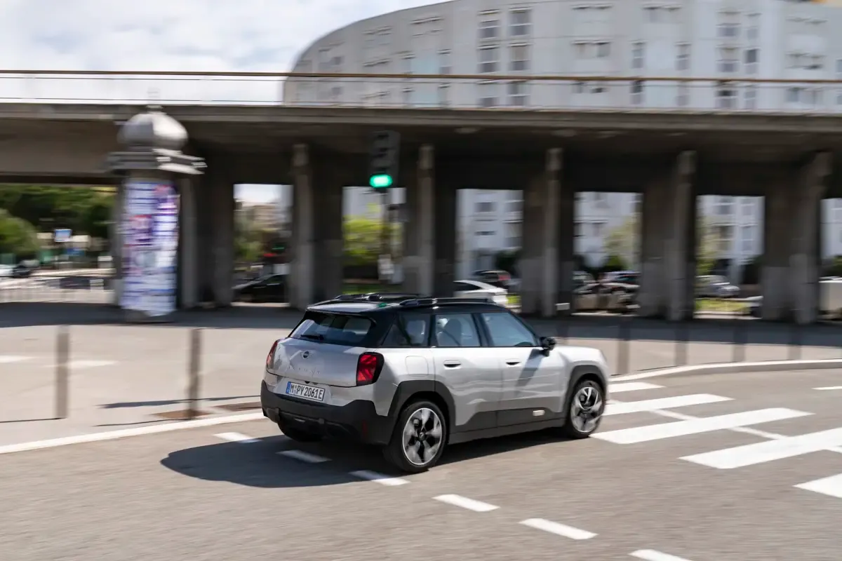 Elettronauti - Mini Aceman E - Blu - Esterno - Vista anteriore a tre quarti