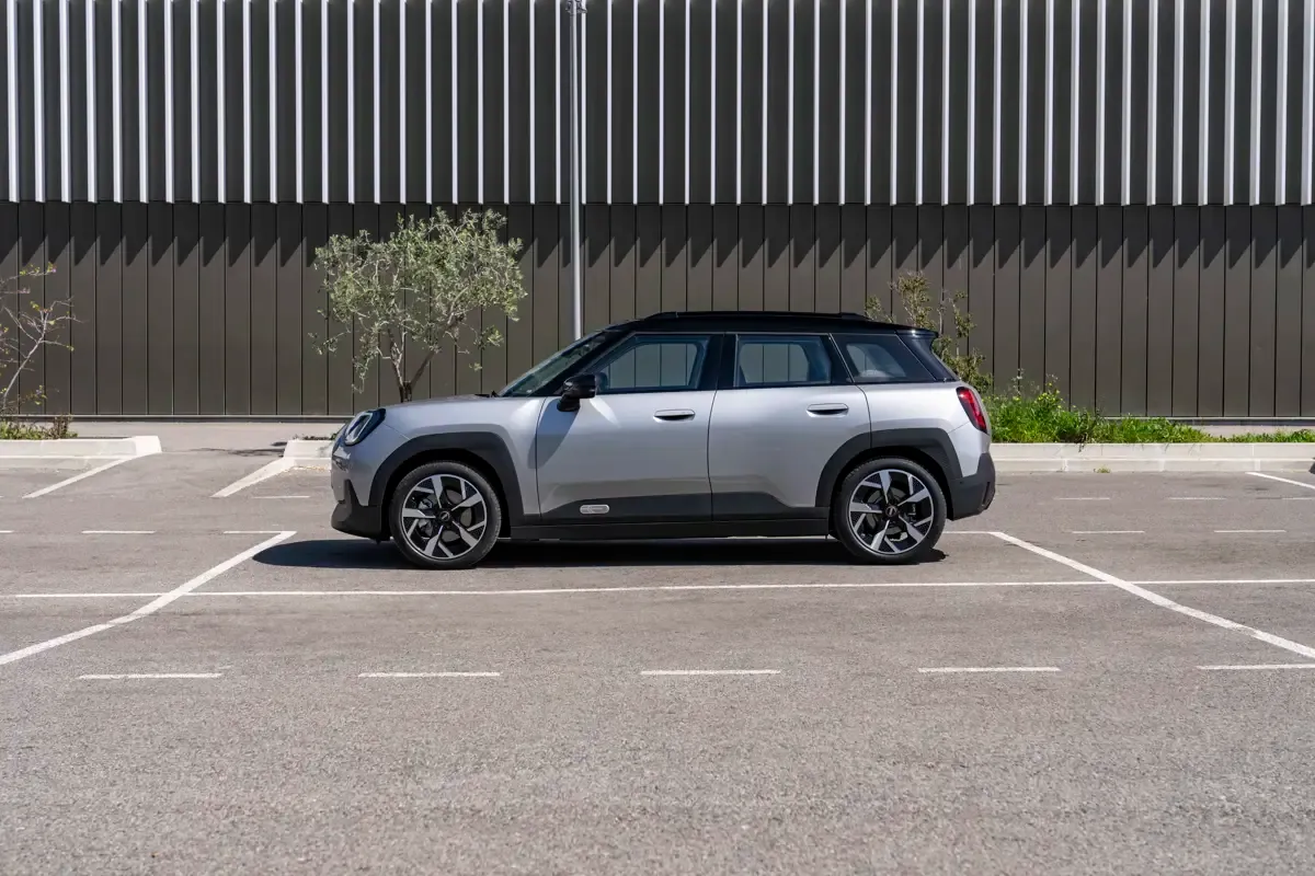 Elettronauti - Mini Aceman E - Blu - Esterno - Vista anteriore a tre quarti