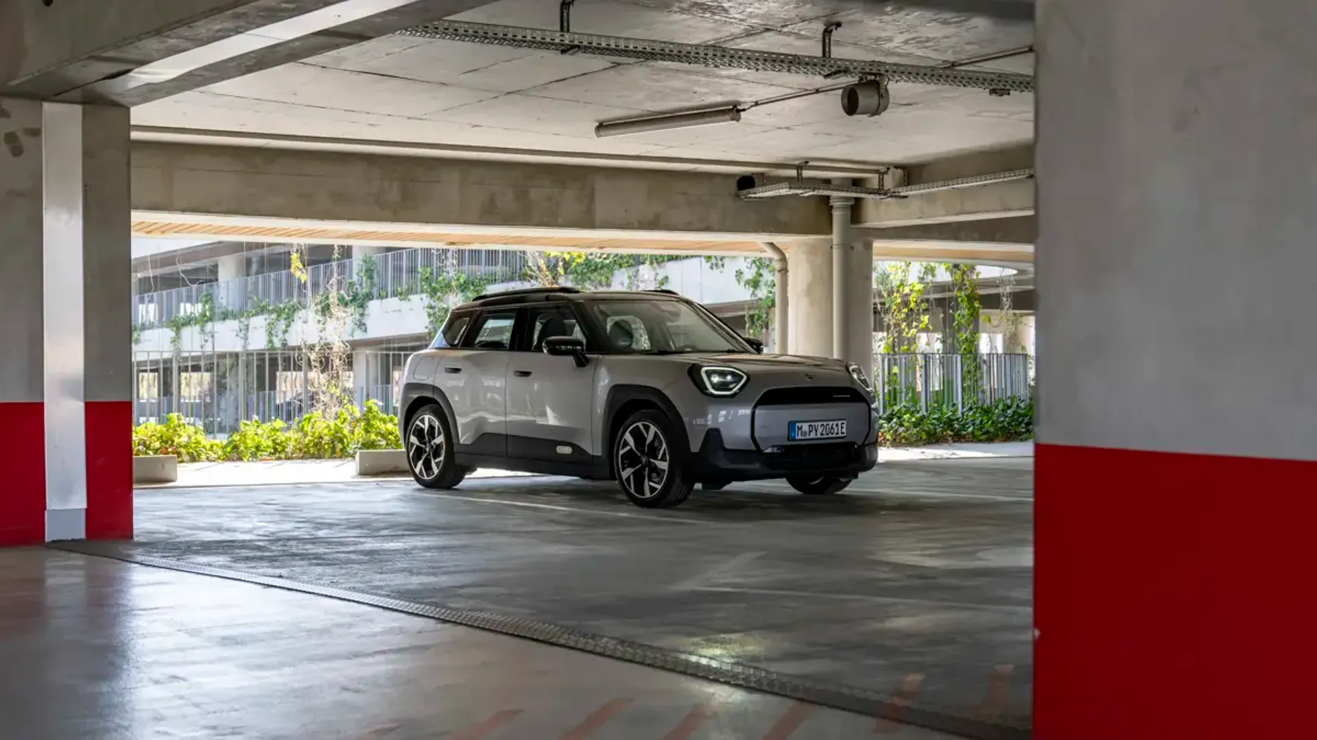 Elettronauti - Mini Aceman E - Grigio - Esterno - Vista anteriore a tre quarti