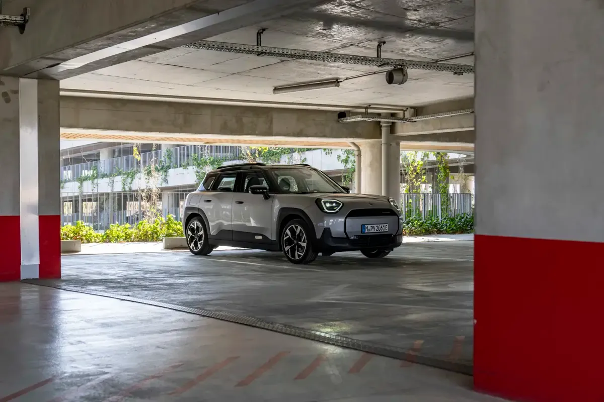Elettronauti - Mini Aceman E - Grigio - Esterno - Vista anteriore a tre quarti