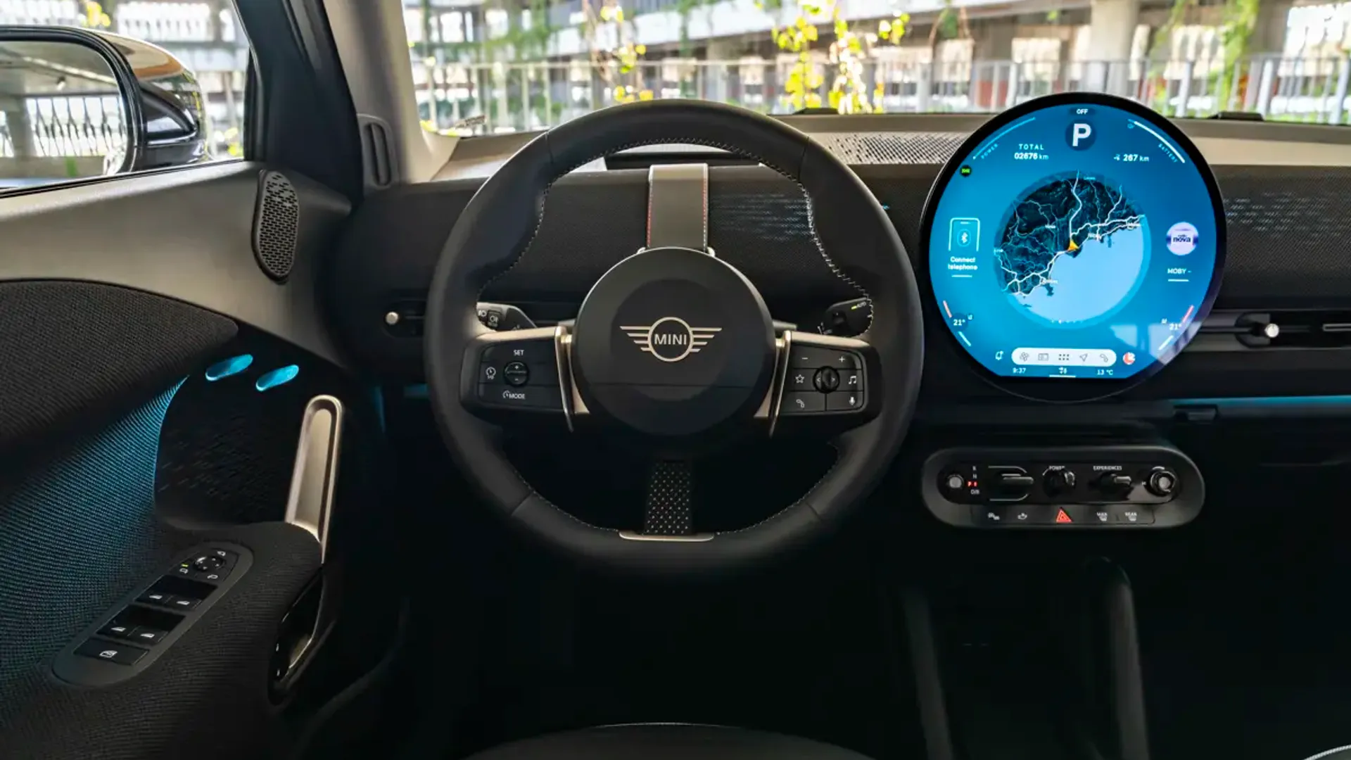 Elettronauti - Mini Aceman E - Infotainment - Vista della plancia