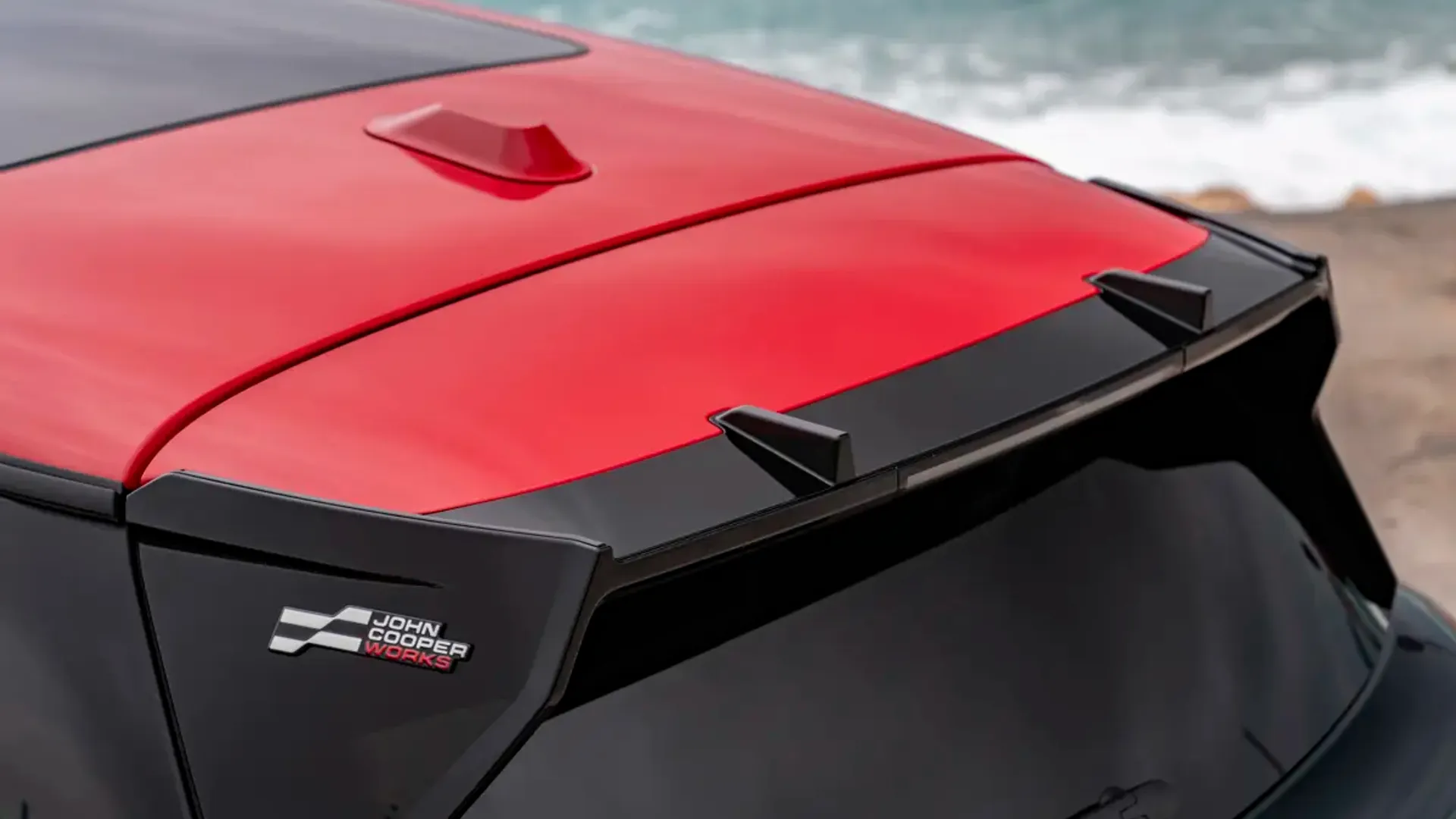 Elettronauti - Mini Cooper SE - Blu - Esterno - Vista anteriore a tre quarti