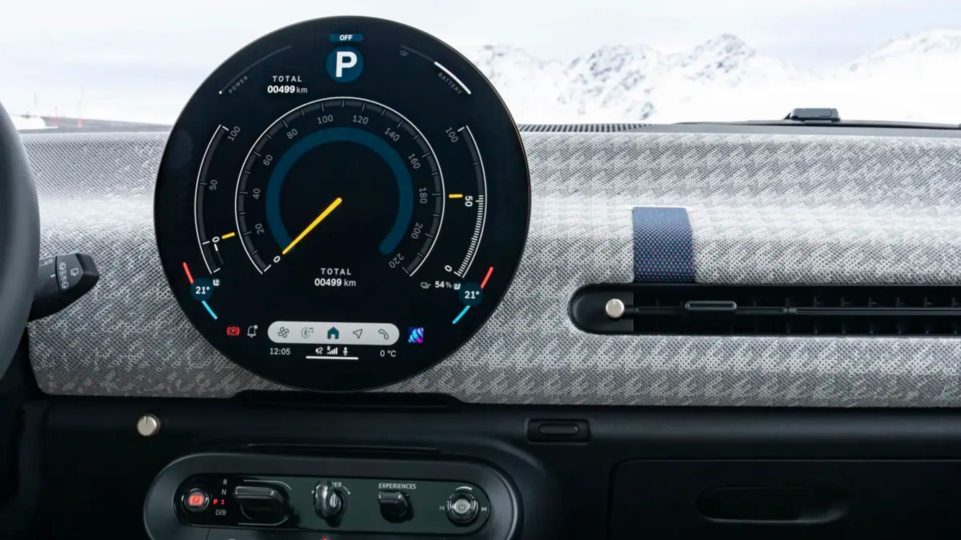 Elettronauti - Mini Cooper SE - Infotainment - Vista della plancia