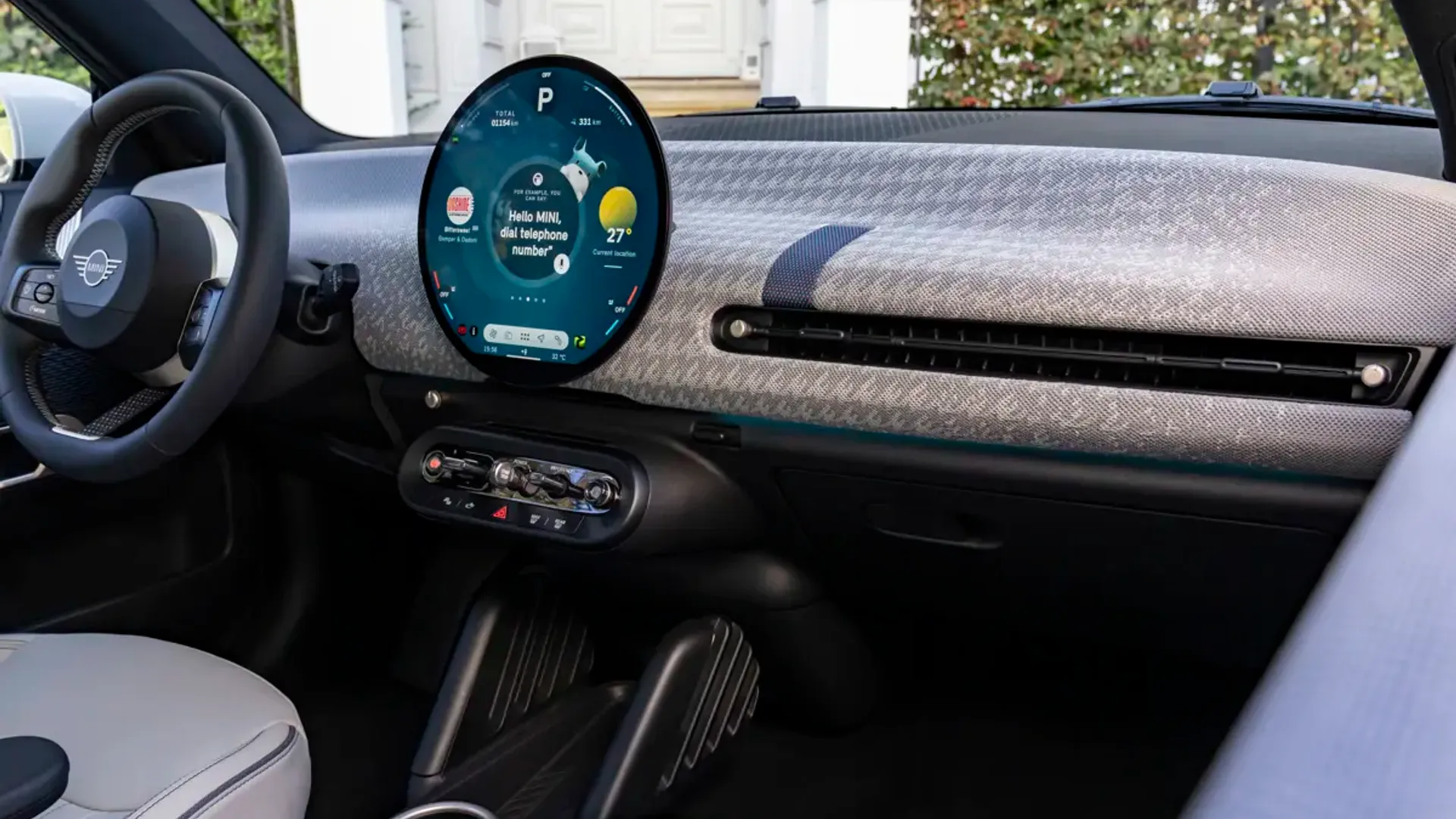 Elettronauti - Mini Cooper SE - Interni - Vista della plancia