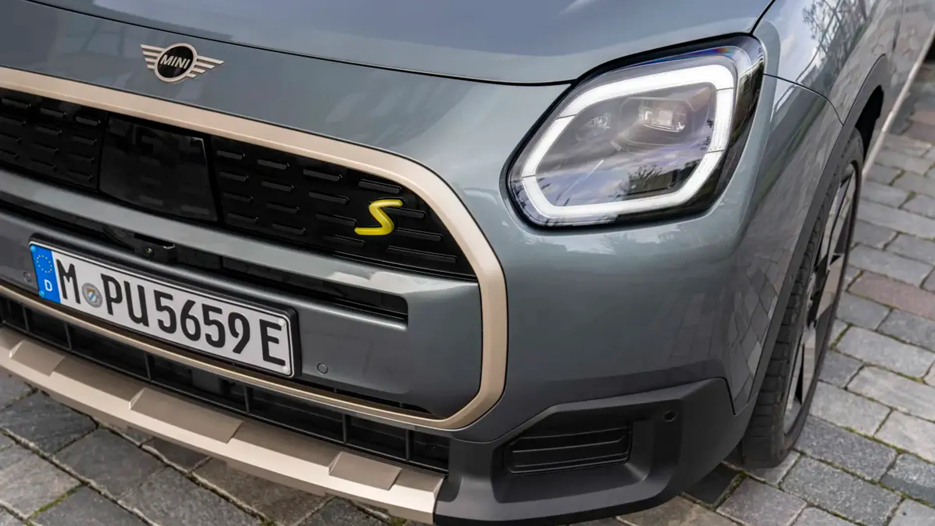 Elettronauti - Mini Countryman E - Esterno - Vista anteriore