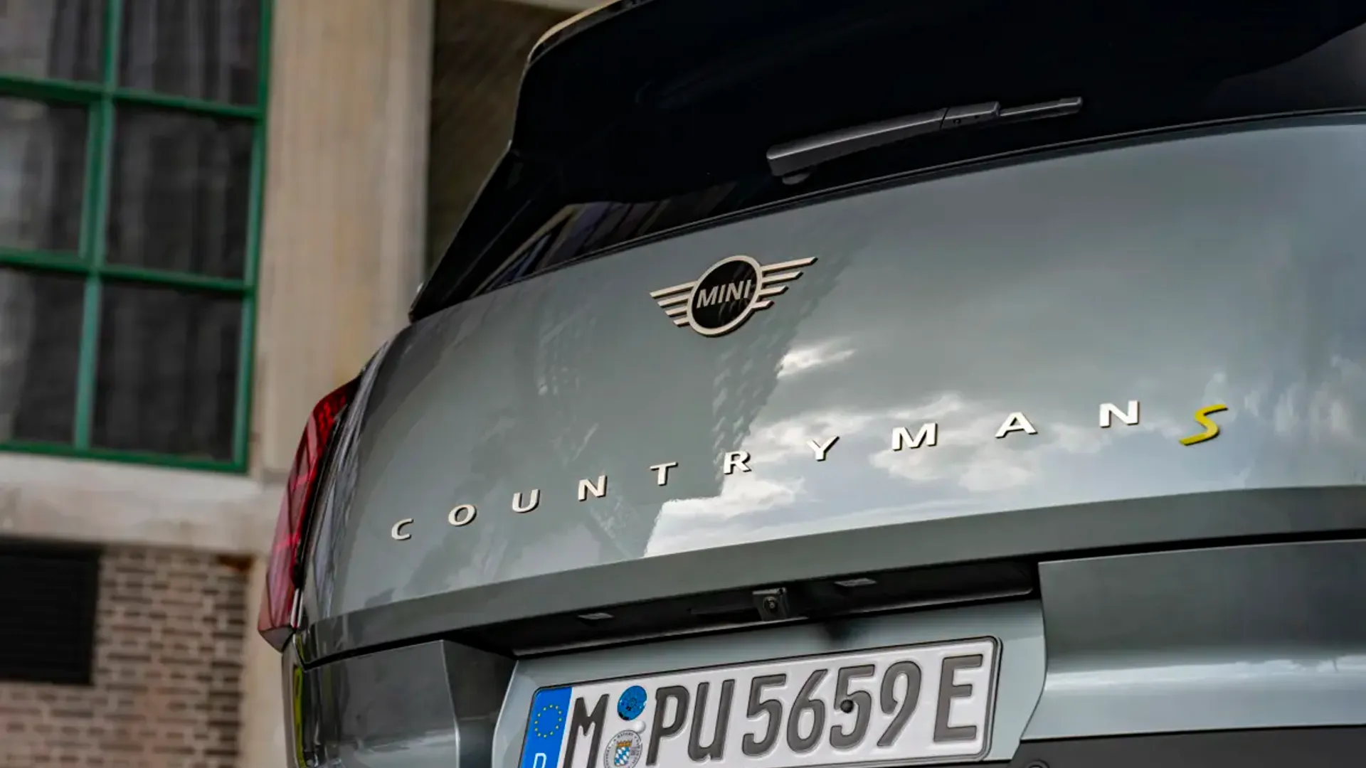 Elettronauti - Mini Countryman E - Verde - Esterno - Vista laterale