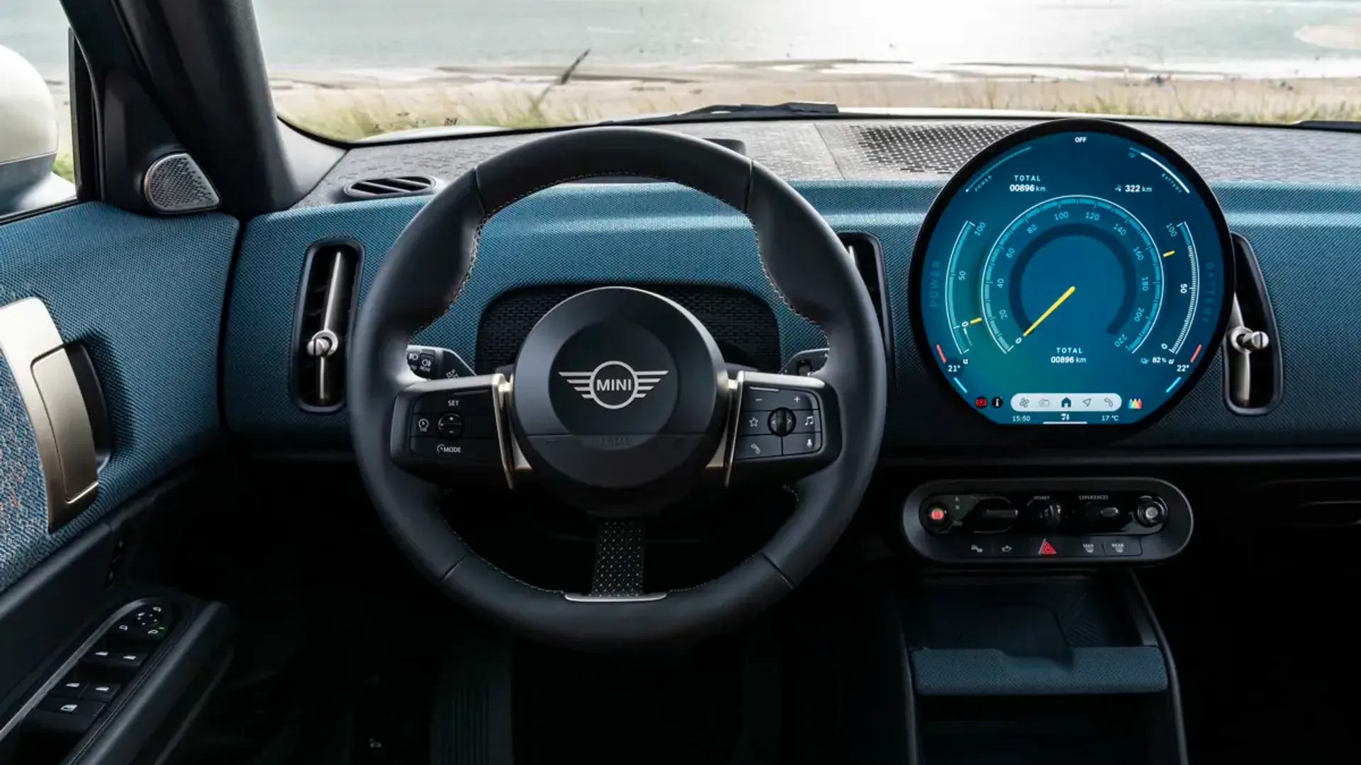 Elettronauti - Mini Countryman E - Infotainment - Vista della plancia