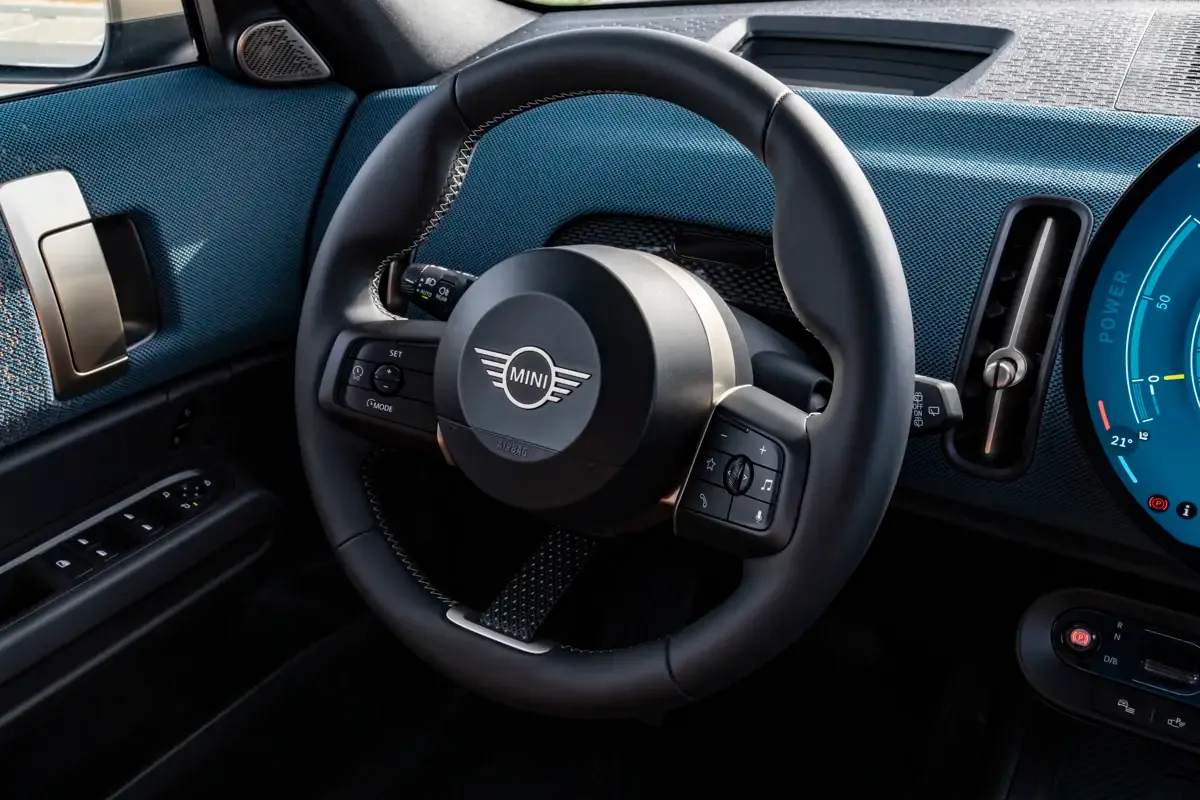 Elettronauti - Mini Countryman E - Interni