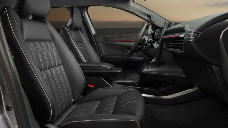 Mitsubishi Eclipse Cross 87 kWh (MY26)