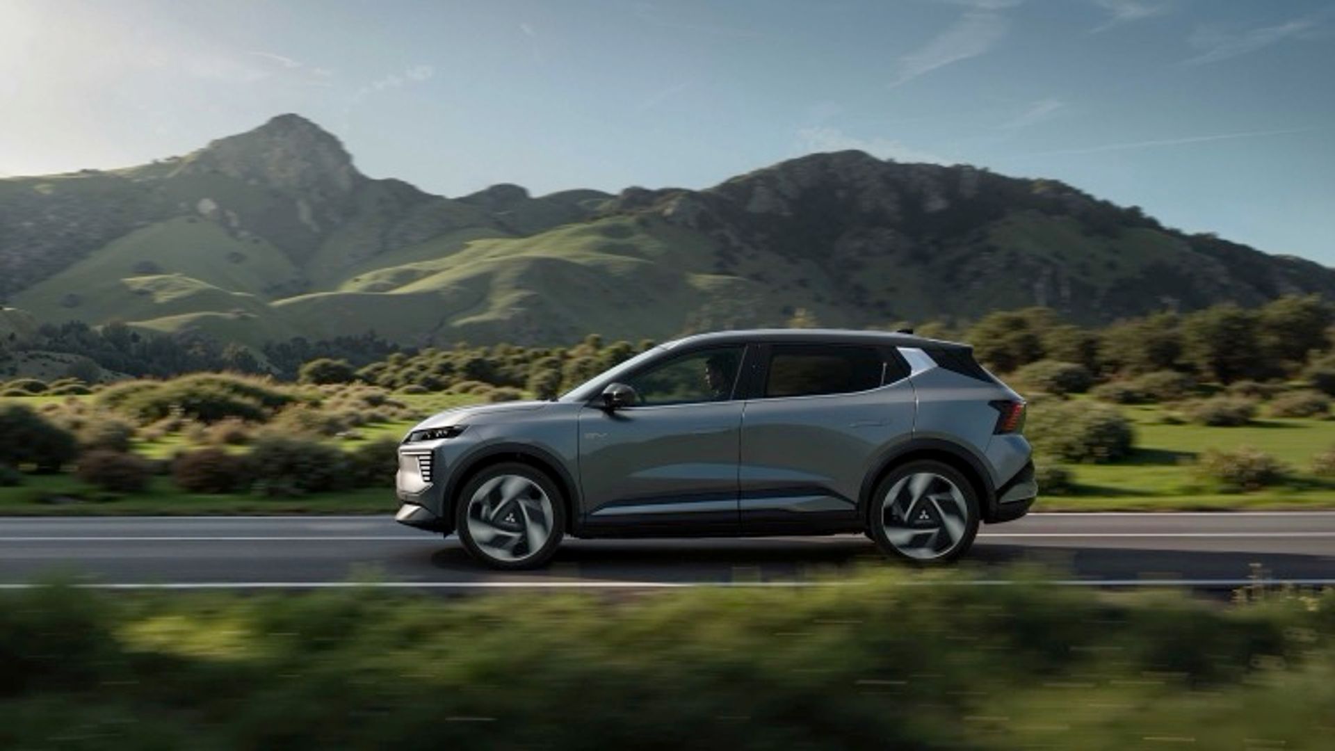 Mitsubishi Eclipse Cross 87 kWh (MY26)