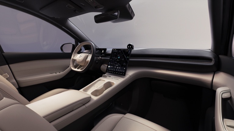 NIO EL6 Long Range