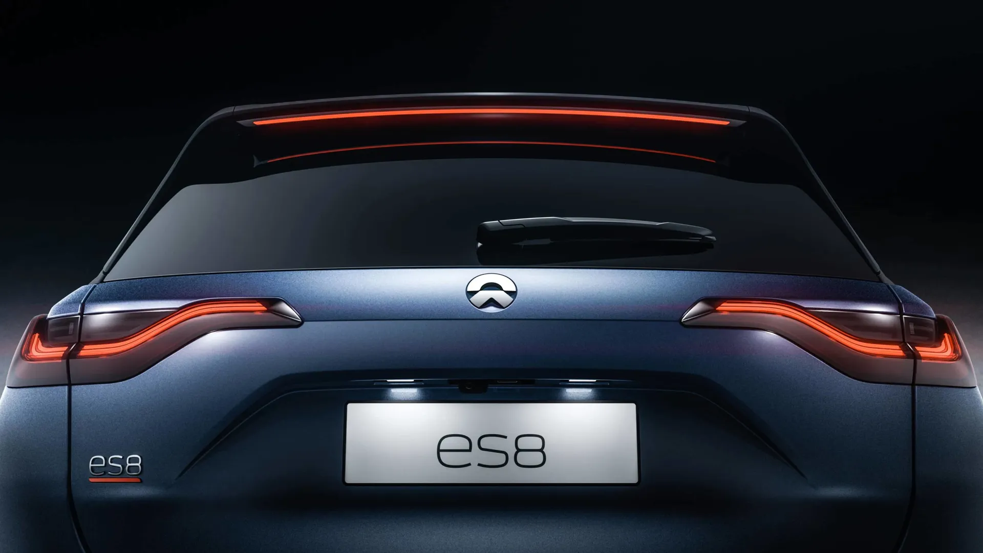 Nio ES8